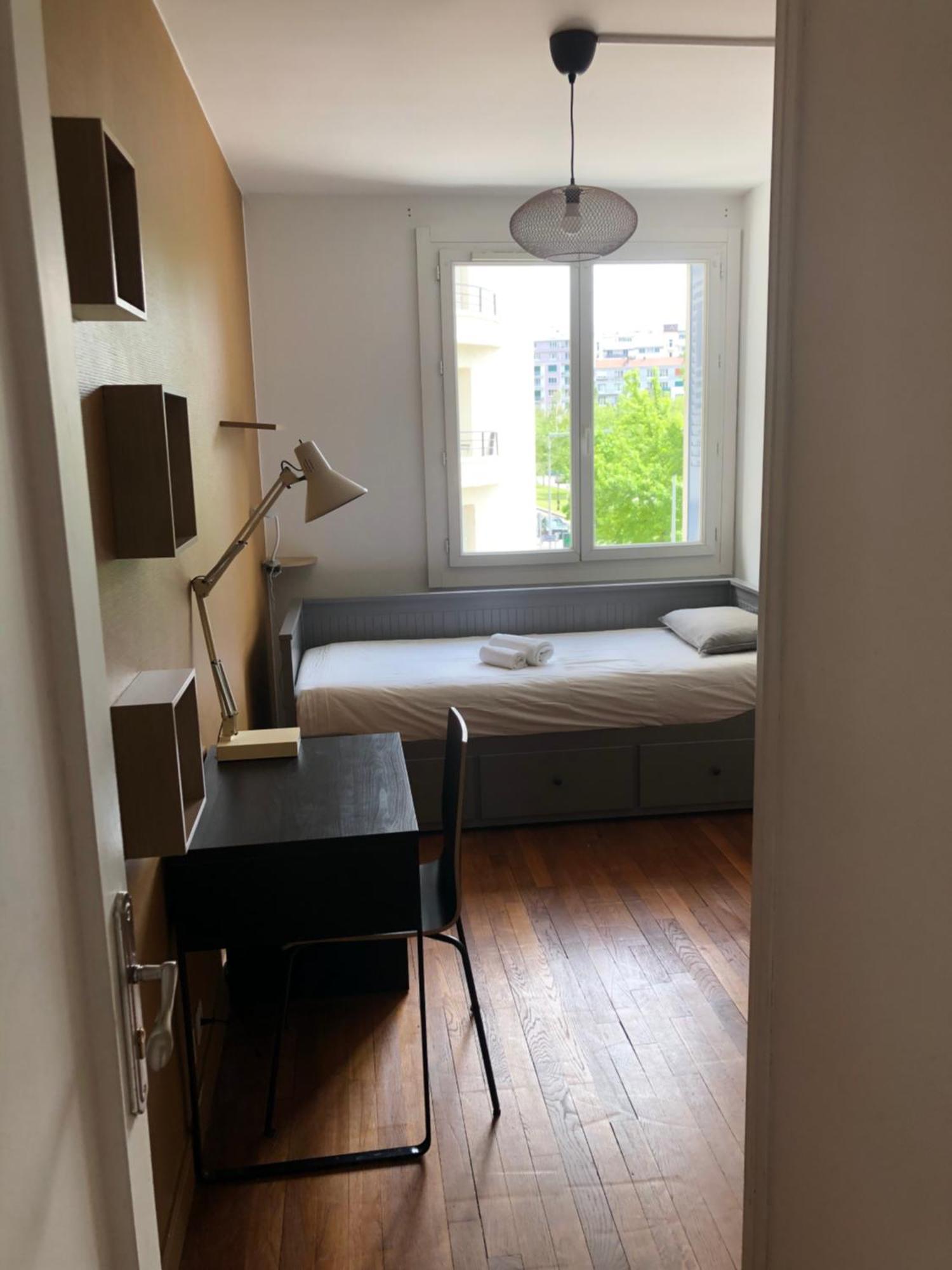 Apartmán Chambre Meublee Cafe Boulevard Joseph Vallier Grenoble Exteriér fotografie